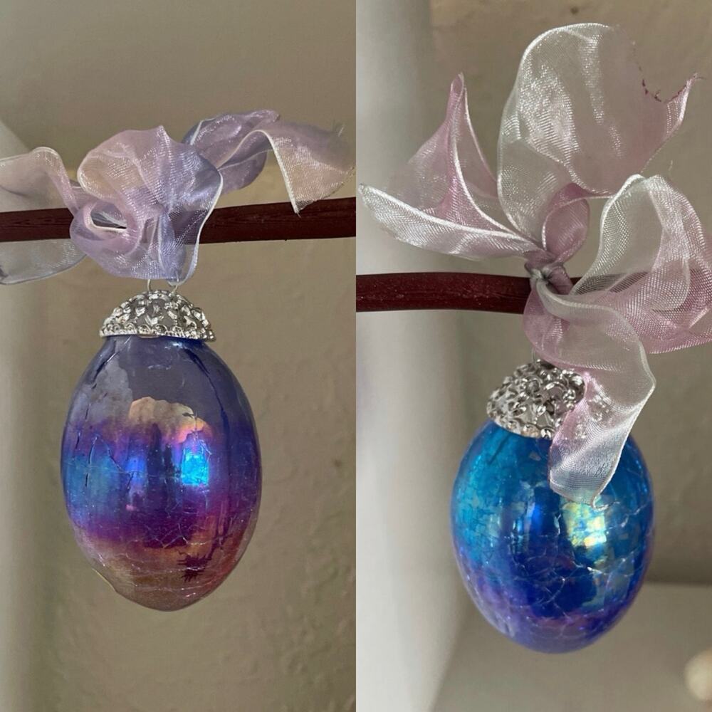 Set 2 Crackle Mirror Finish Decorative Eggs with Ribbon Bows Blue Purple Ombre